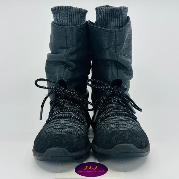 Nike Women's Roshe Two High Flyknit Sneaker Boots 'Black' 861708-001 Size 7.5 - Picture 2 of 11